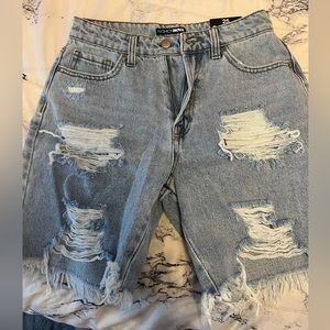 Fashion nova Jean shorts